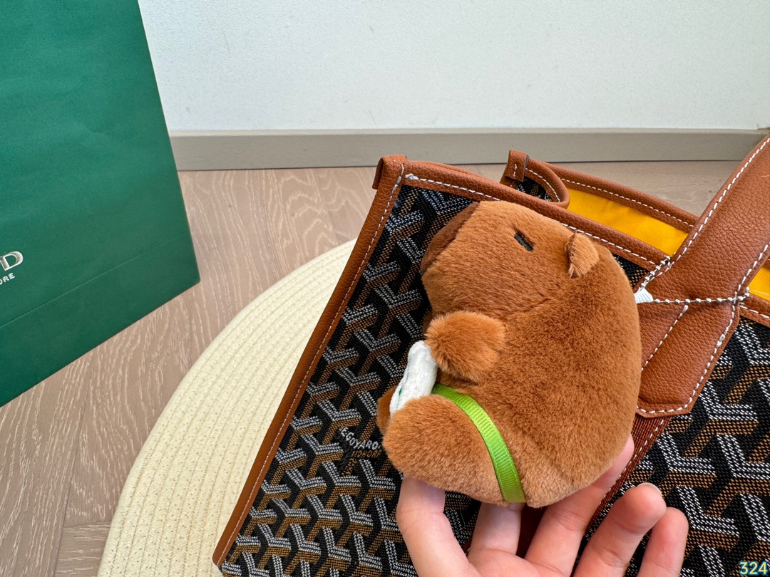 Goy new arrival tote bag size: 46 * 29 cm