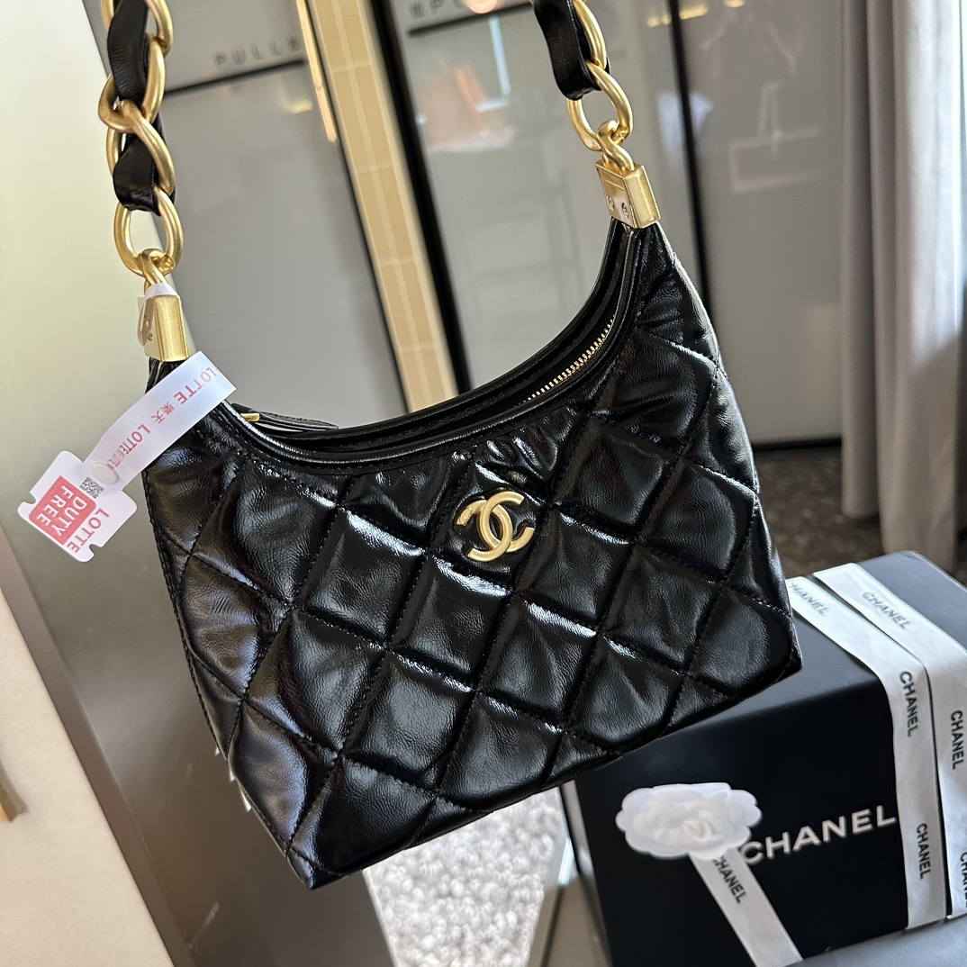 Cc new arrival 24 hobo bag size: 22cm