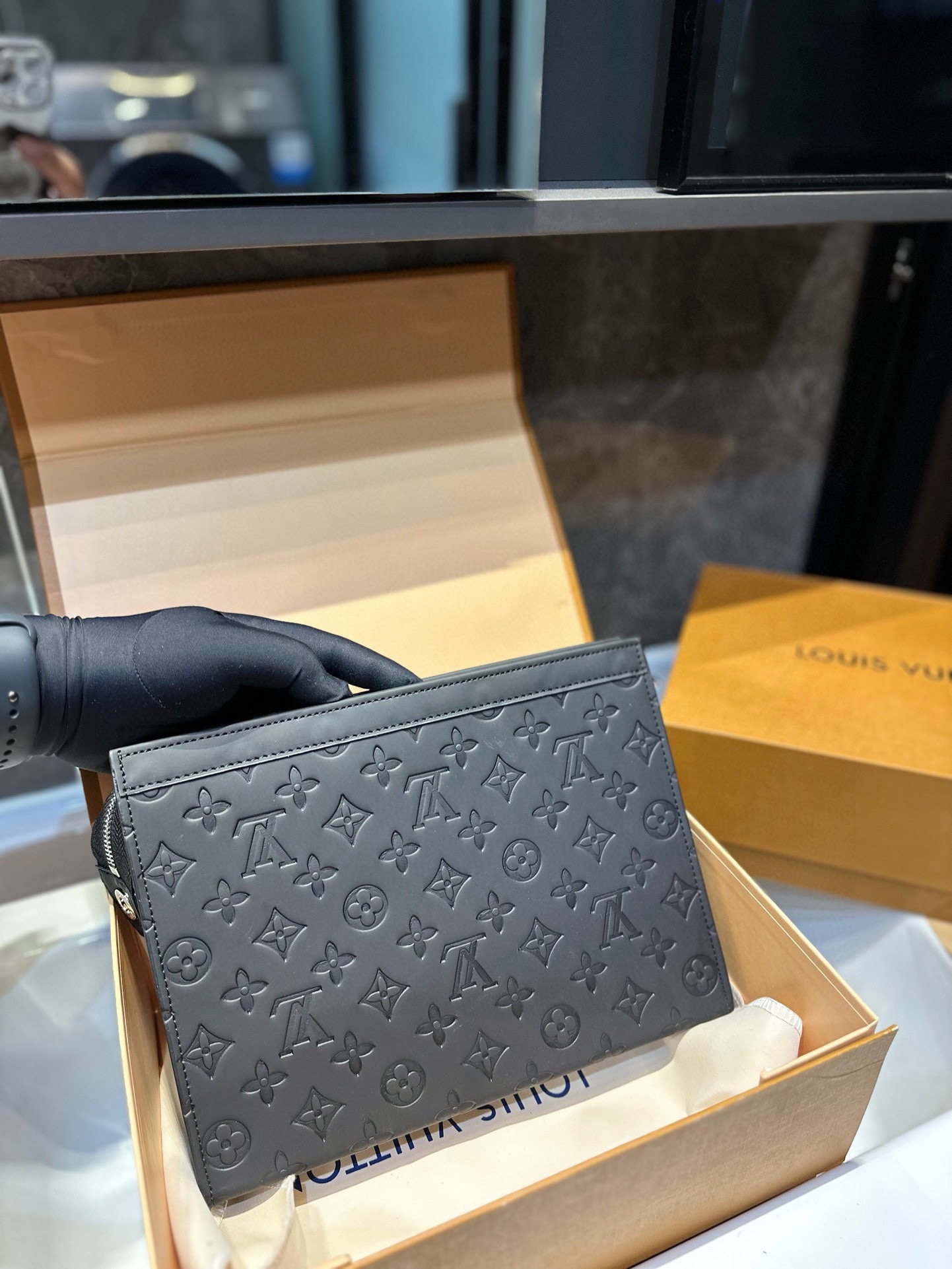 Louis new arrival handbag size: 26 cm