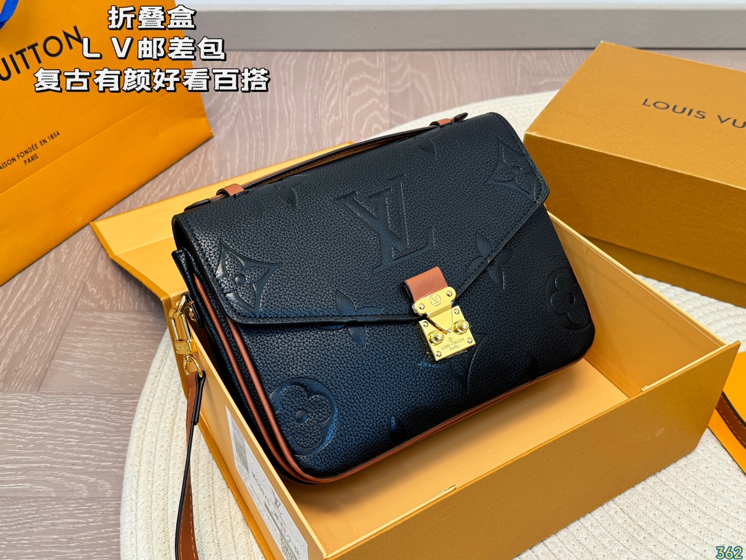 Louis 2024 new arrival Pochette bag size: 24 * 18 cm