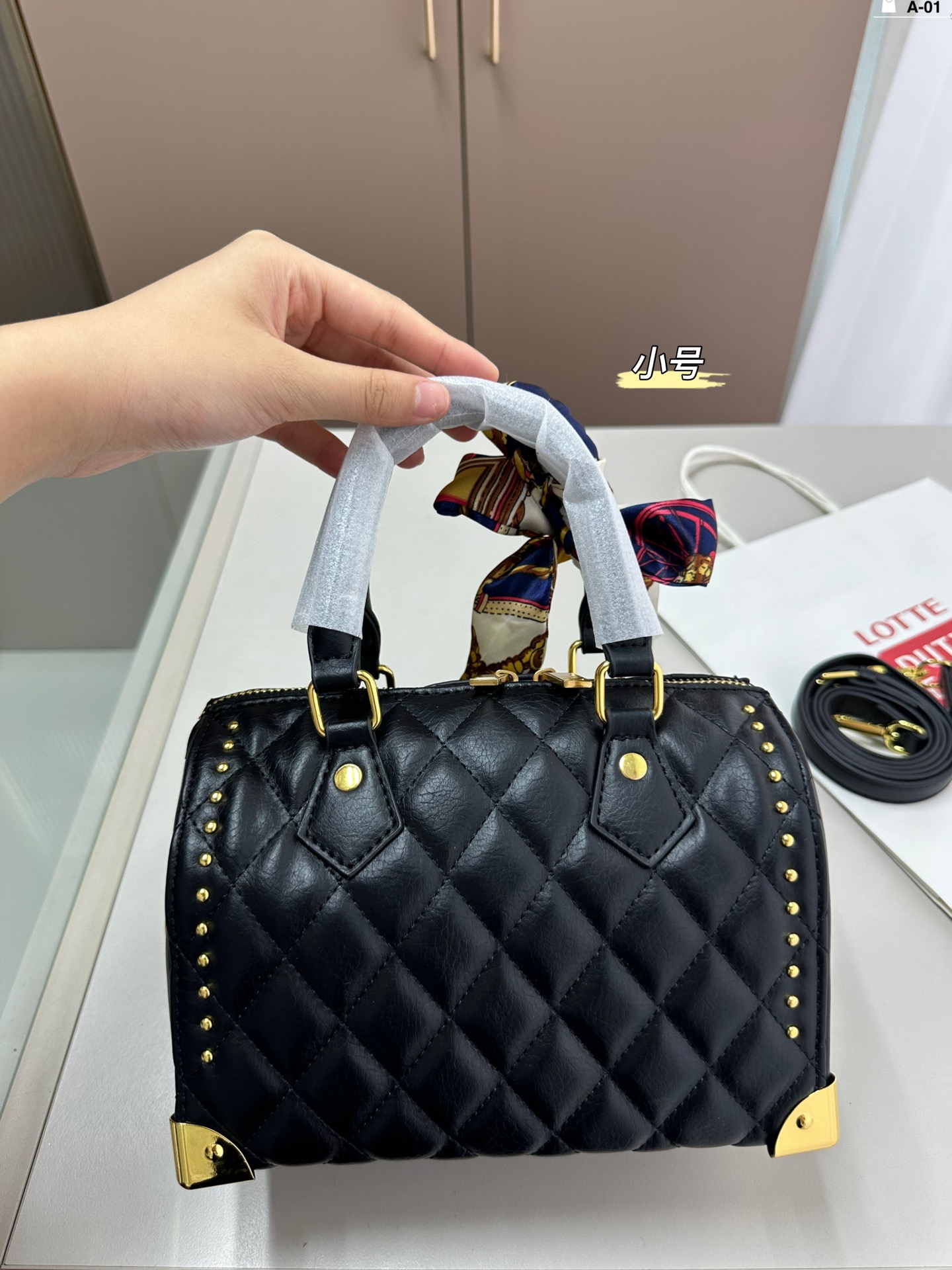 Y new arrival boston bag size: 20��13 cm