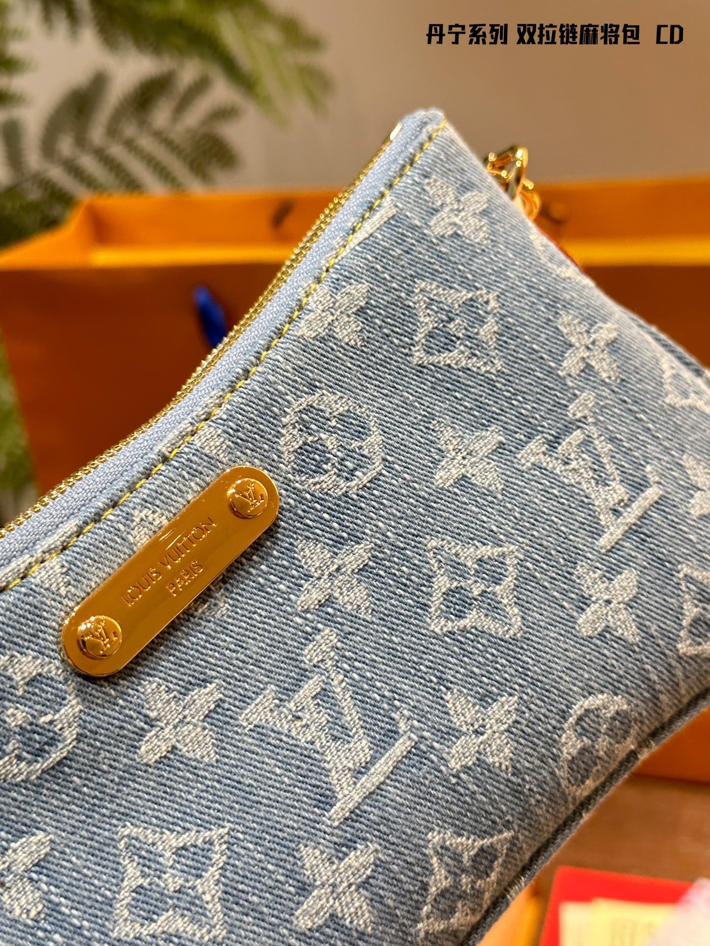 Louis new arrival denim bag size:25cm