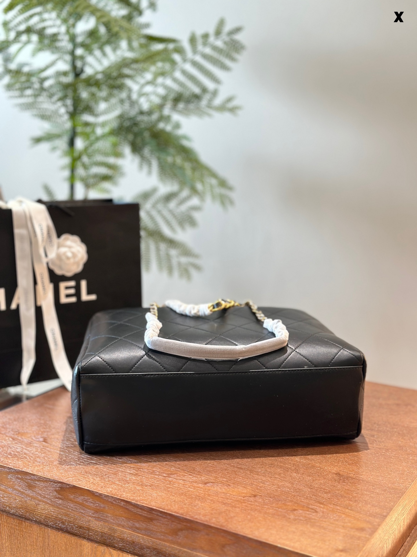 Louis new arrival 24s tote bag size: 38cm