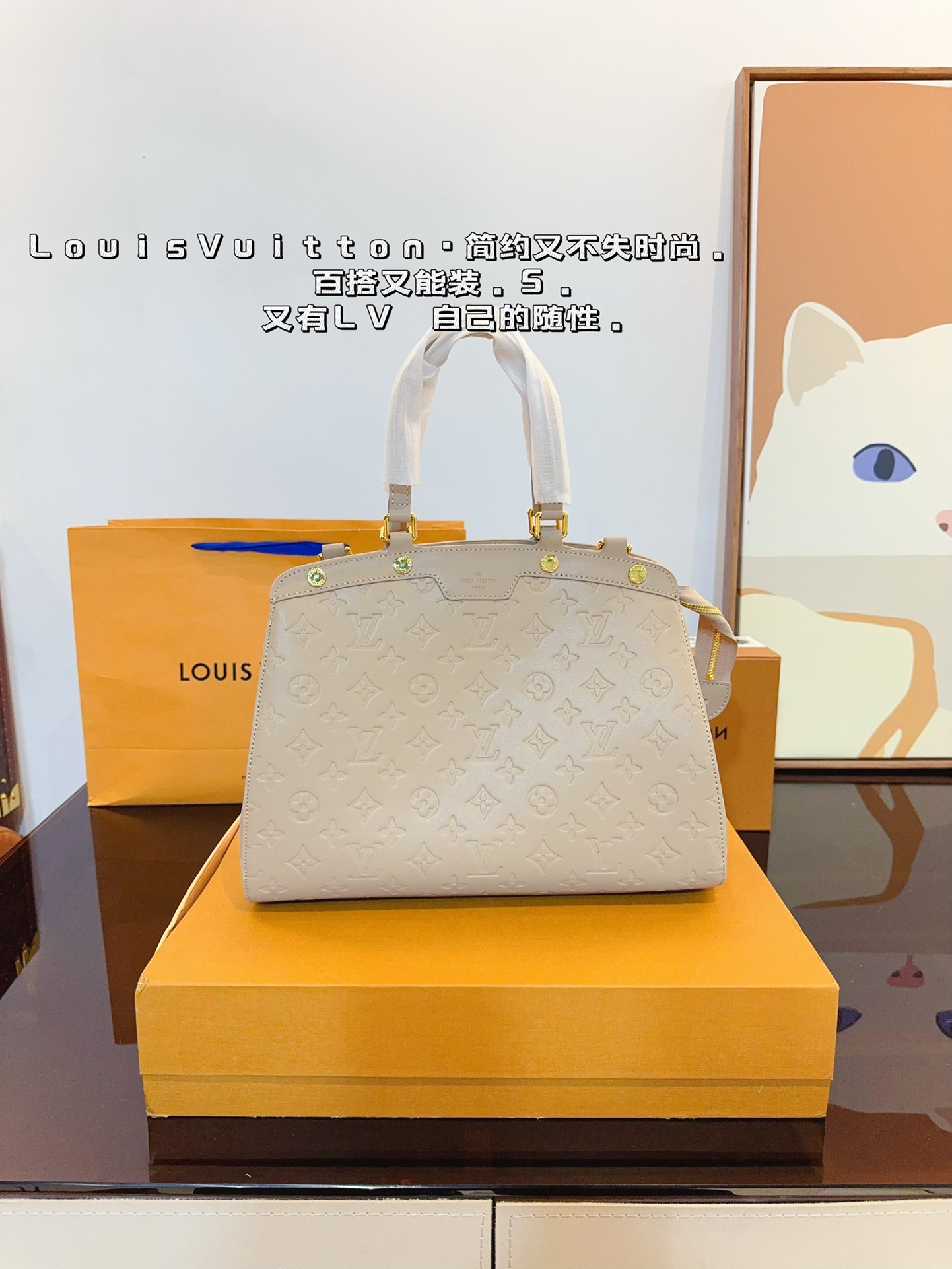 Louis new arrival Montaigne bag size:  33*12*23cm