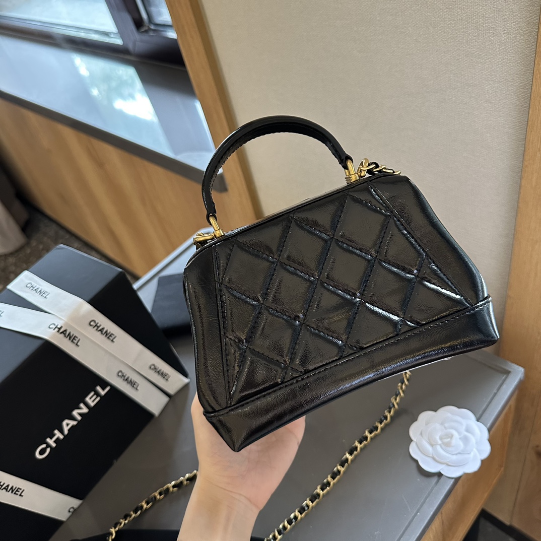 CC new arrival 24A bag size: 20 cm