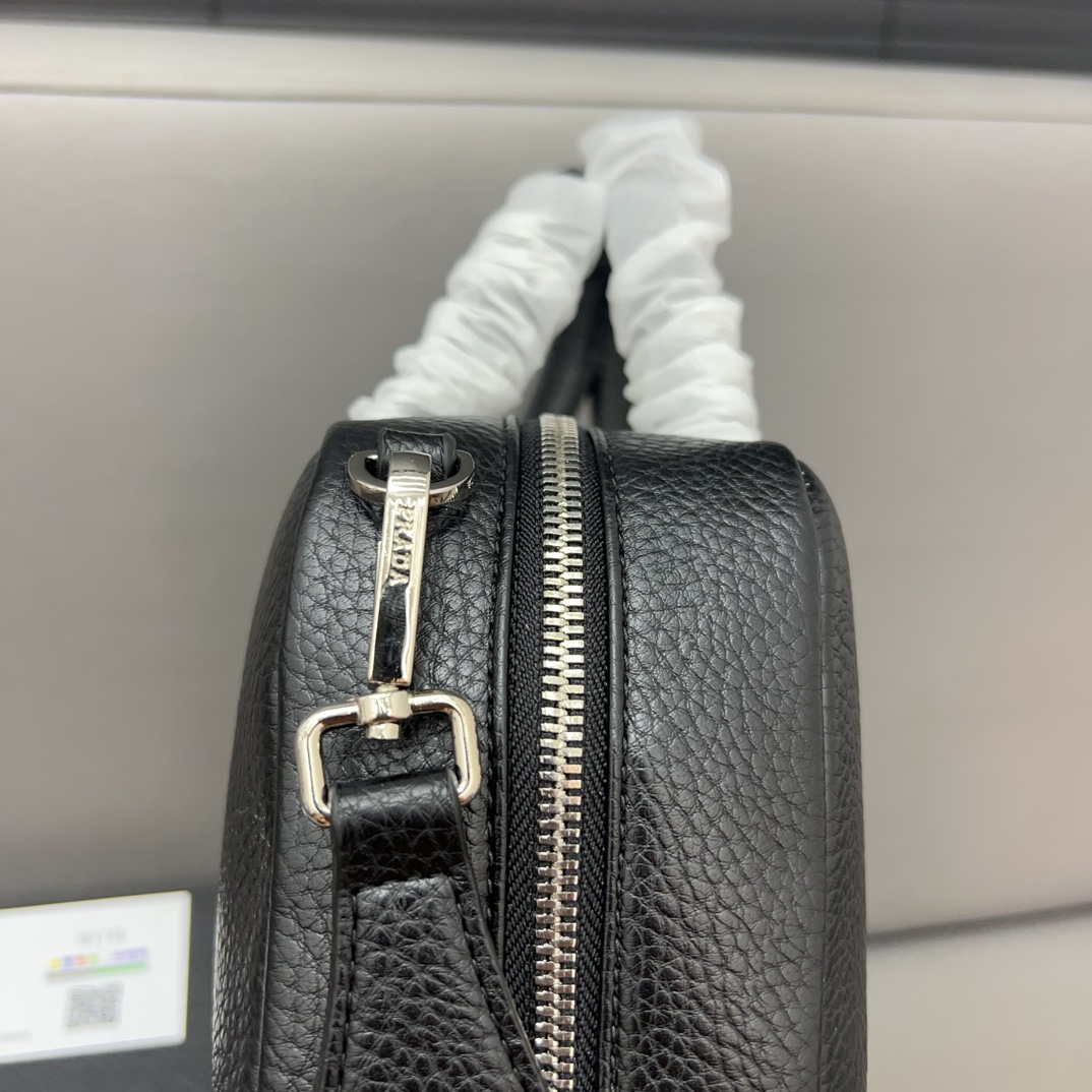 Pra new arrival bag size:  23 x 14 cm