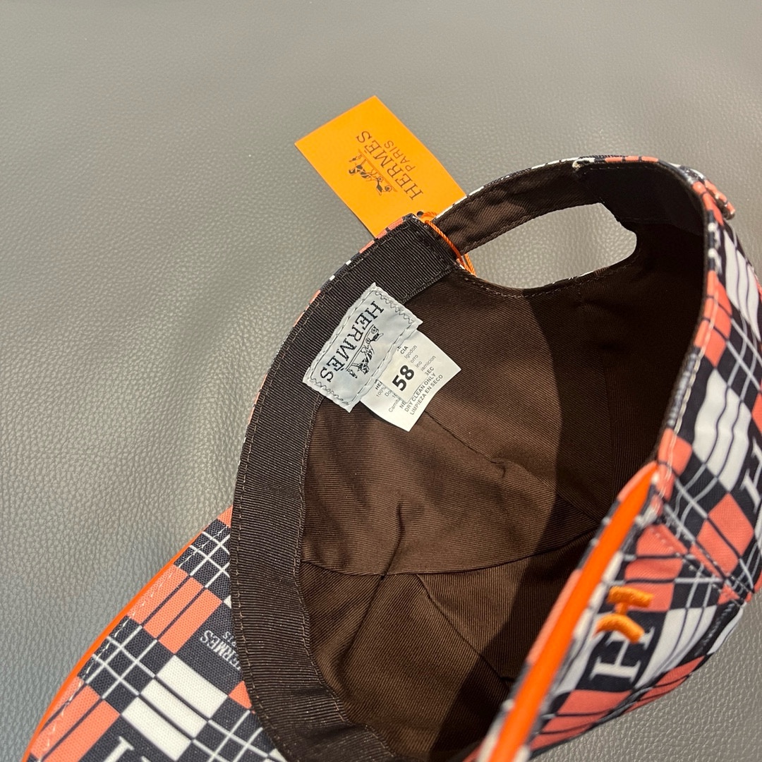 Her New Arrival Hat 0005