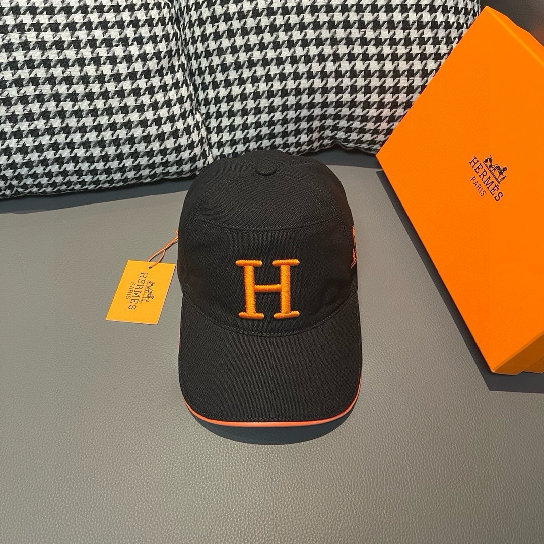Her New Arrival Hat 0004
