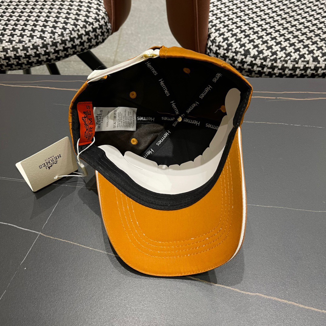 Her New Arrival Hat 0001