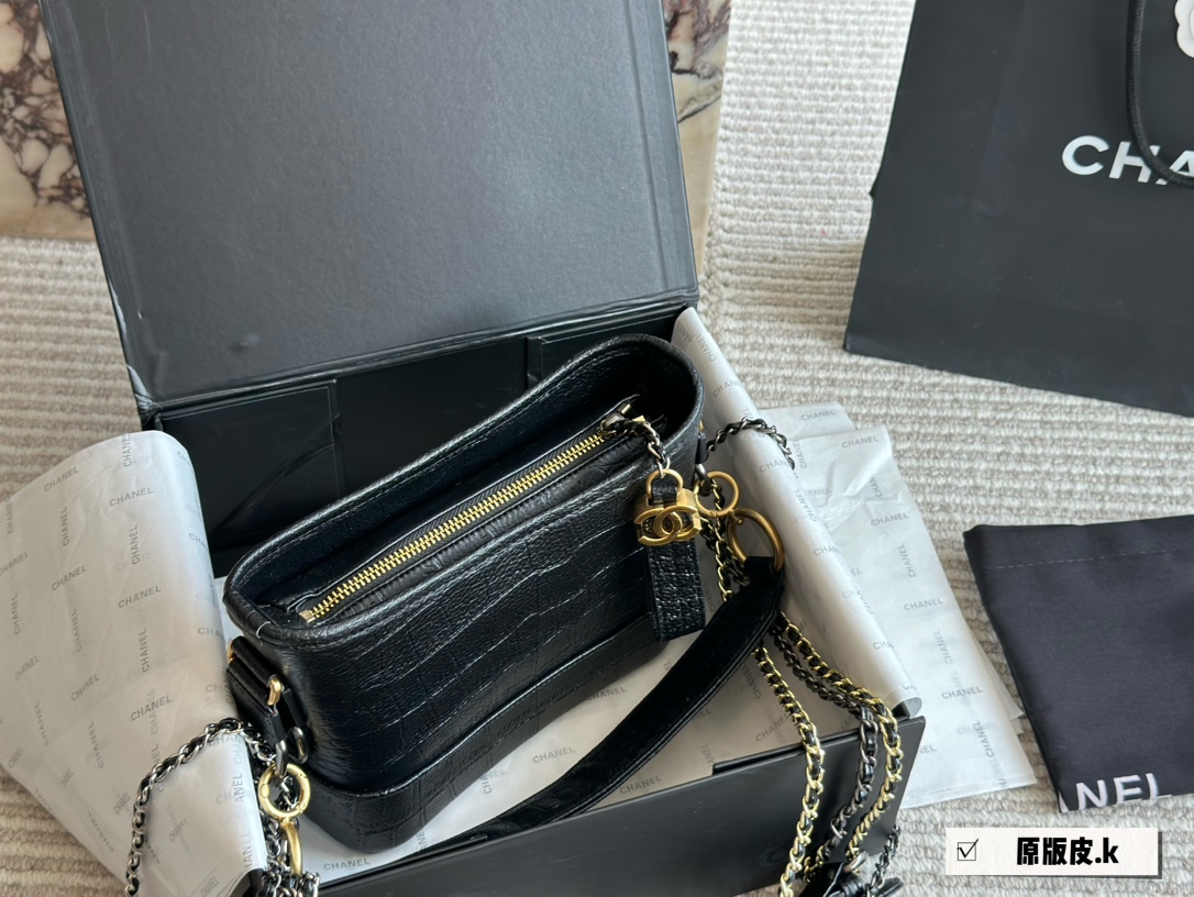 Cc new arrival Gabrielle small bag size: 20*15*8cm