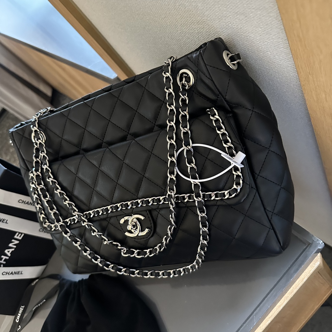 CC new arrival vintage bag size: 35 cm