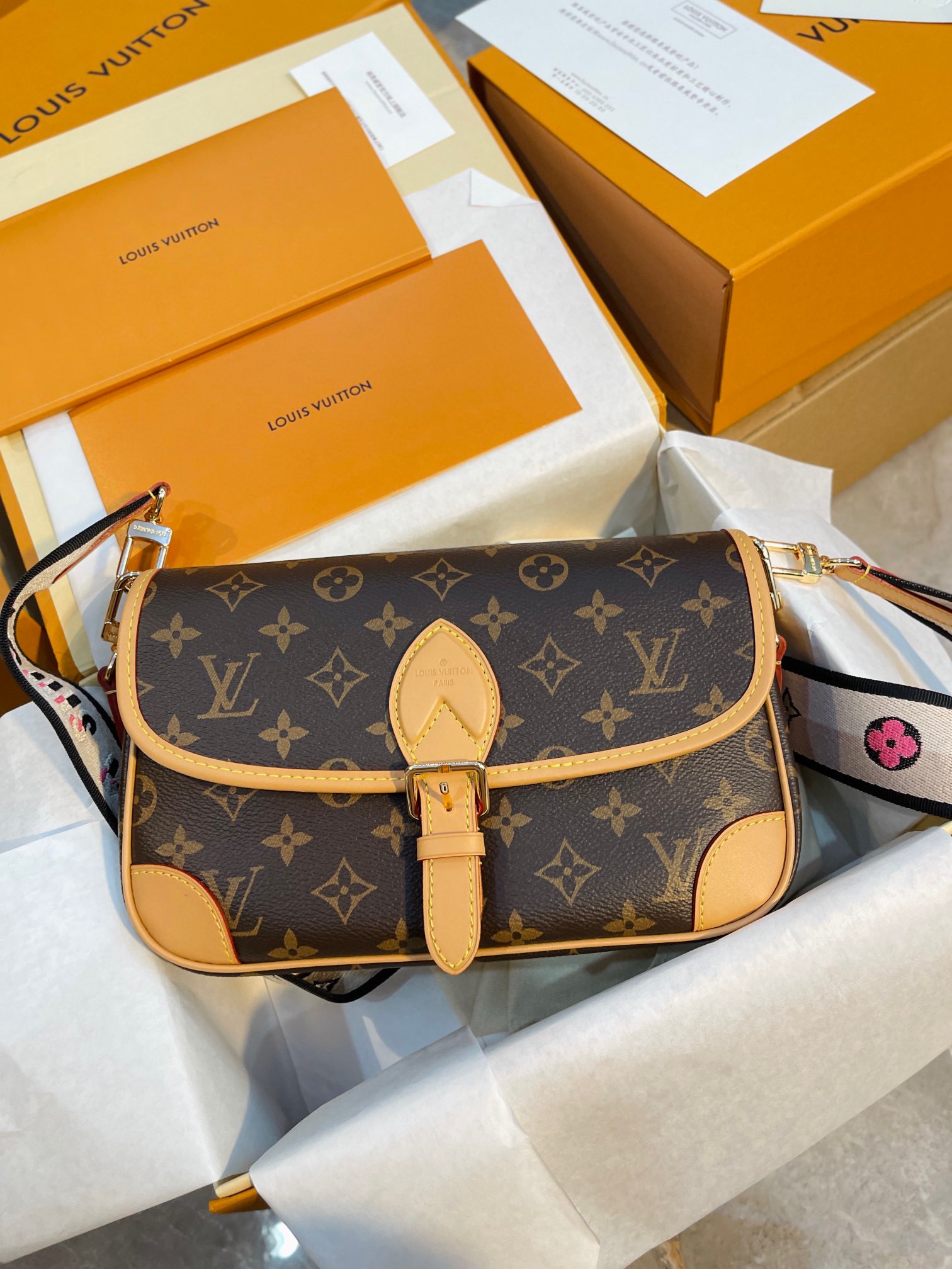 Louis new arrival bag size: 24cm