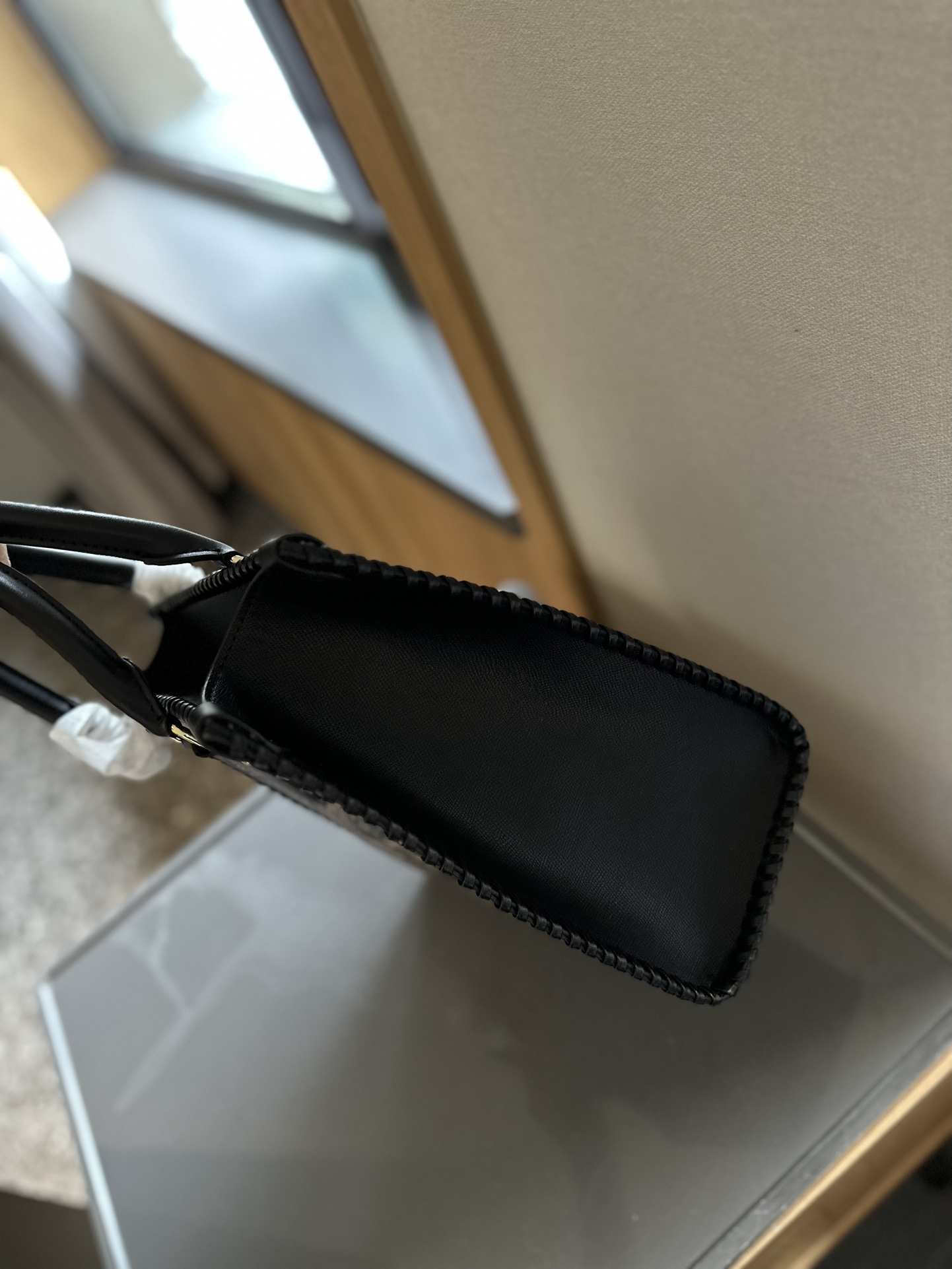 D new arrival tote bag size: 33 * 28 cm