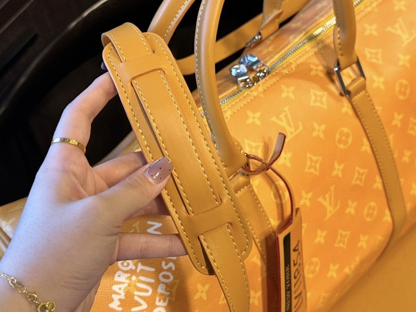 Louis new arrival  Keepall Bandouliere bag size: 45 cm