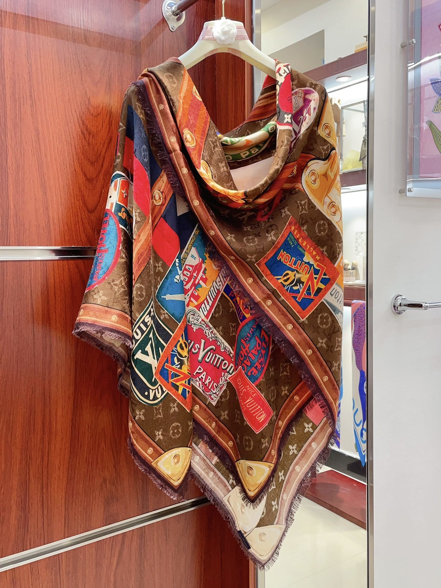 Louis new arrival scarf size: 140*140 cm 036