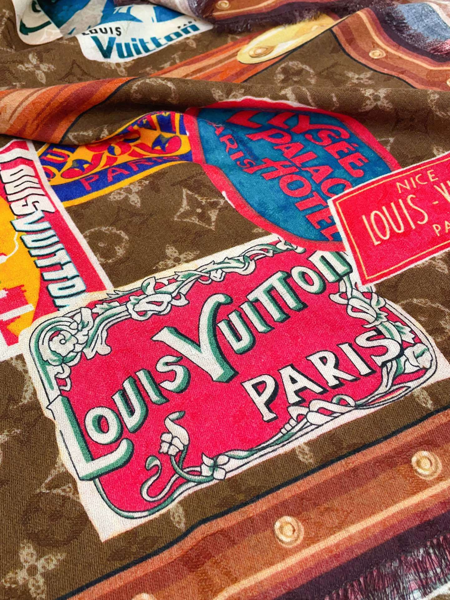 Louis new arrival scarf size: 140*140 cm 036