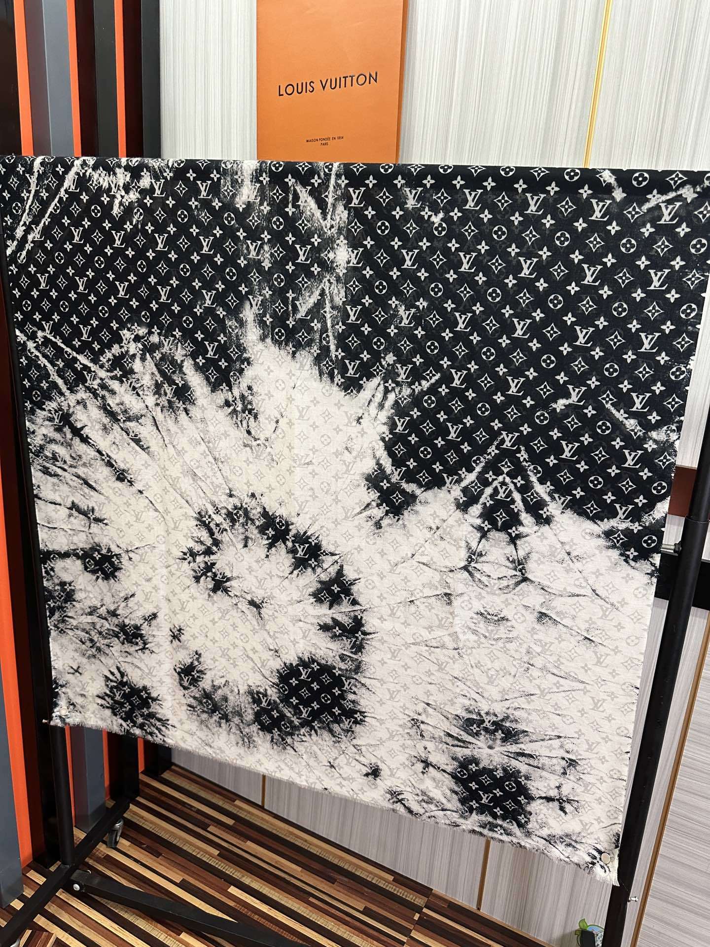 Louis new arrival scarf size: 100*200 cm 040