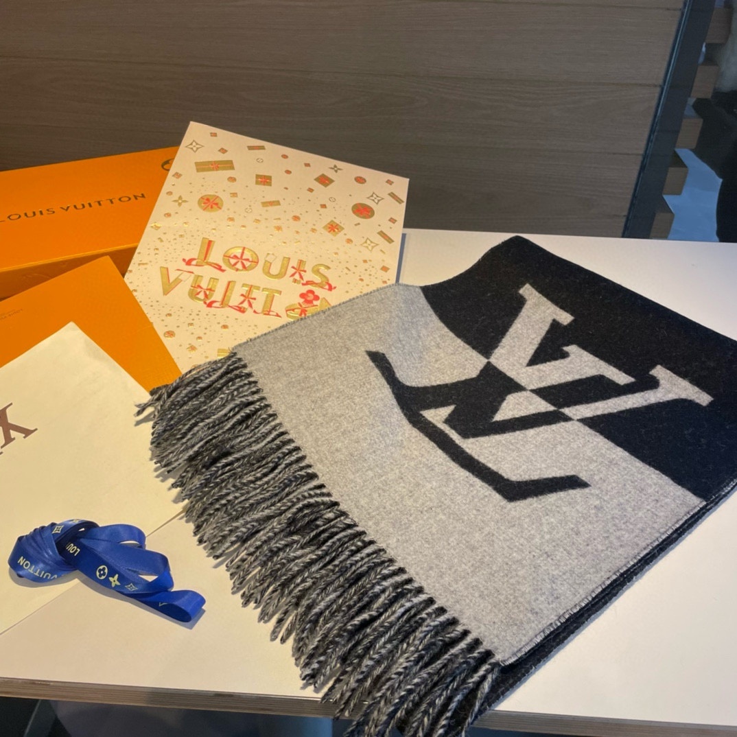 Louis new arrival scarf size: 192*32.5 cm 037
