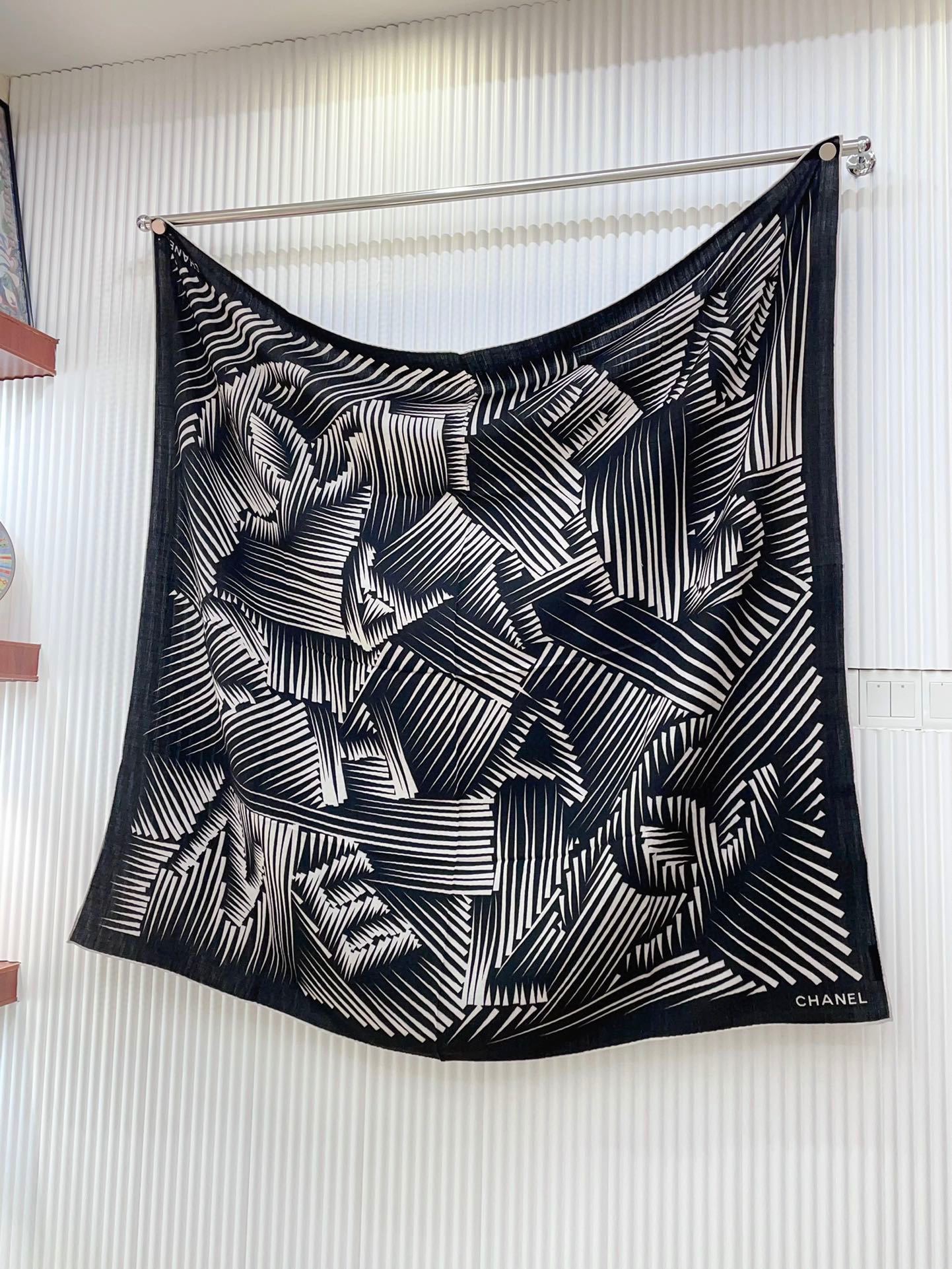 CC Scarf 140*140cm 0041