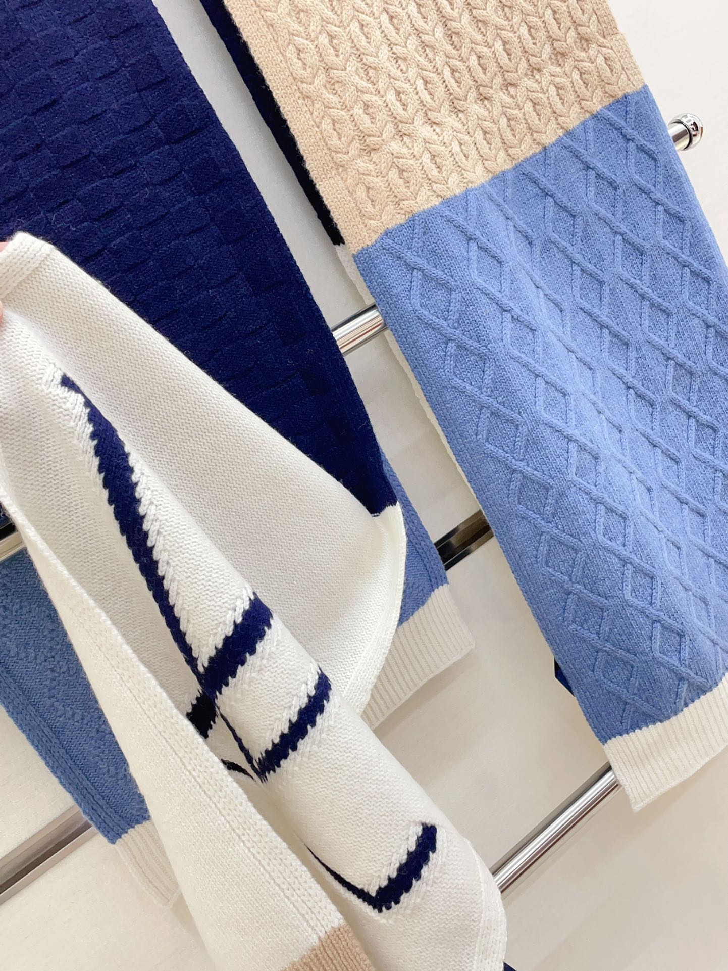 Louis new arrival scarf size: 30*180 cm 032