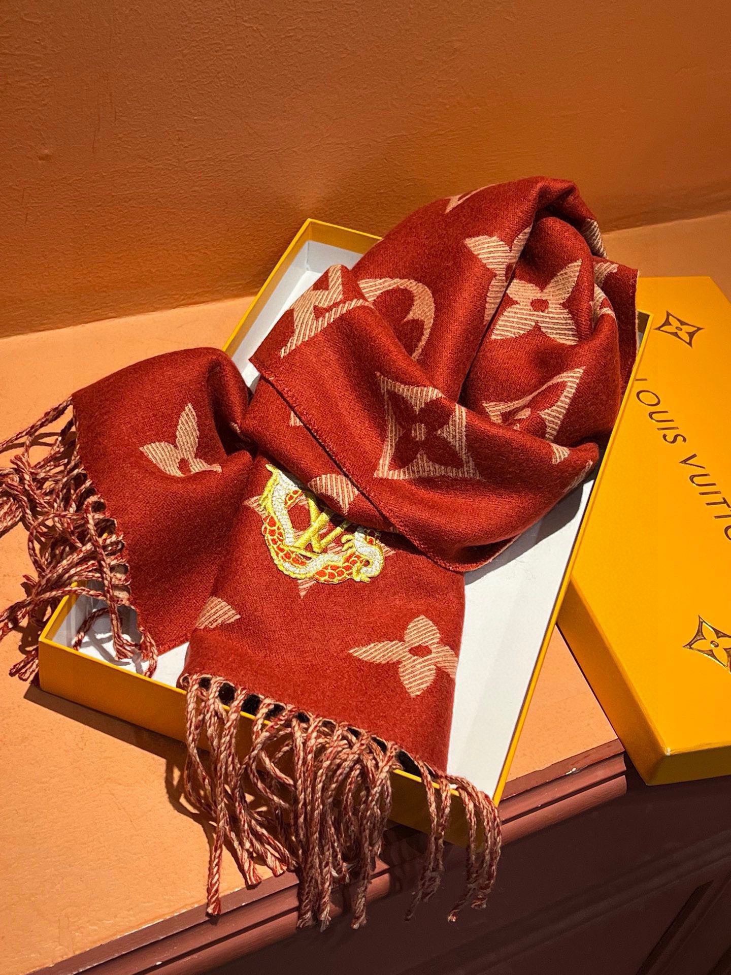 Louis new arrival scarf size: 186*34 cm 029