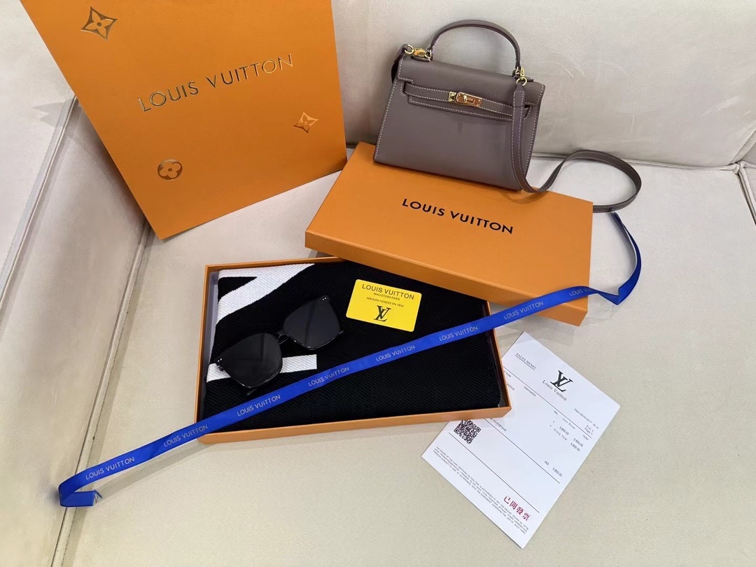 Louis new arrival scarf size: 180*65 cm 027