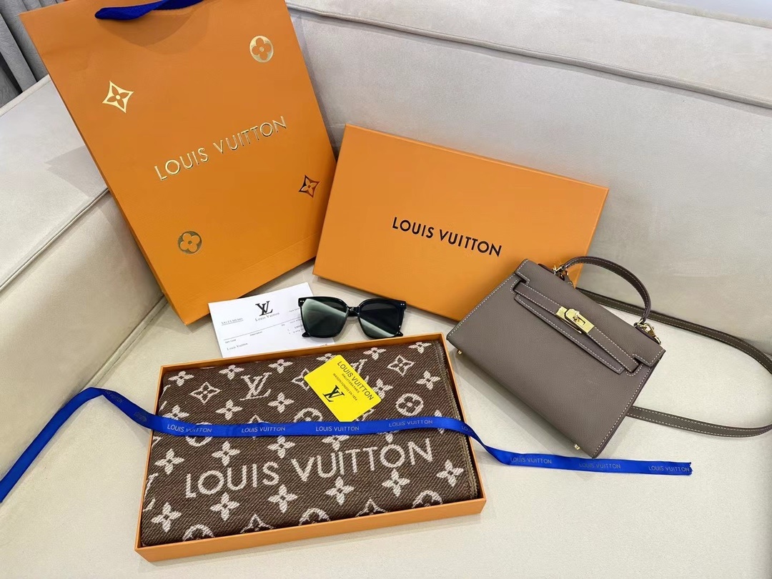 Louis new arrival scarf size: 180*65 cm 027