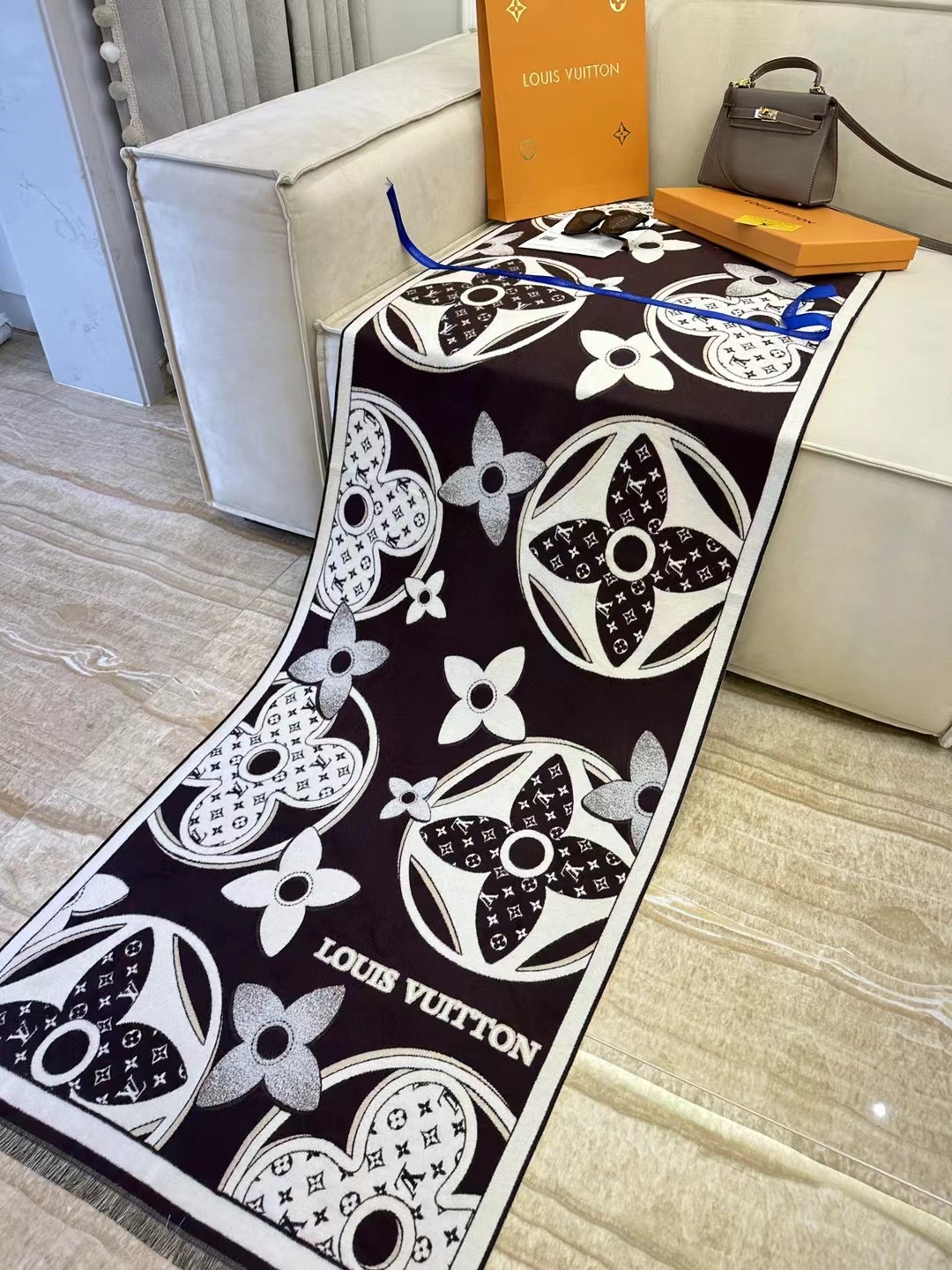 Louis new arrival scarf size: 180*60 cm 010