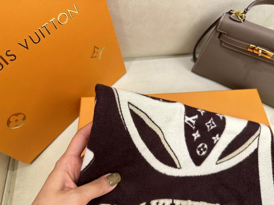 Louis new arrival scarf size: 180*60 cm 010