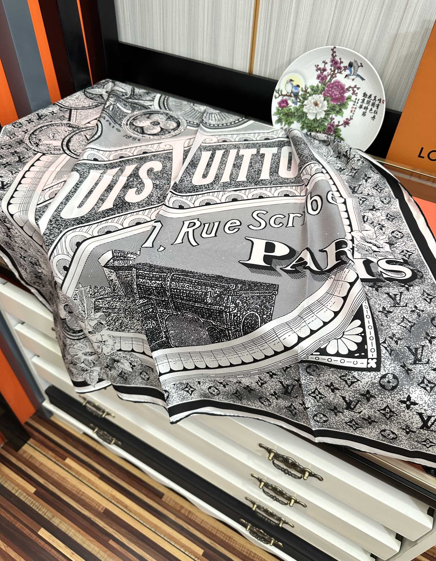 Louis new arrival scarf size: 90*90 cm 020