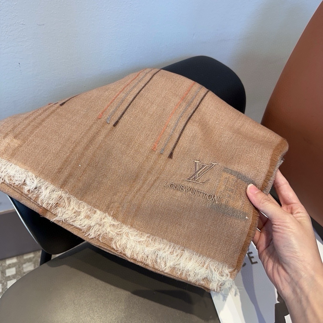 Louis new arrival scarf size: 80*200 cm 022