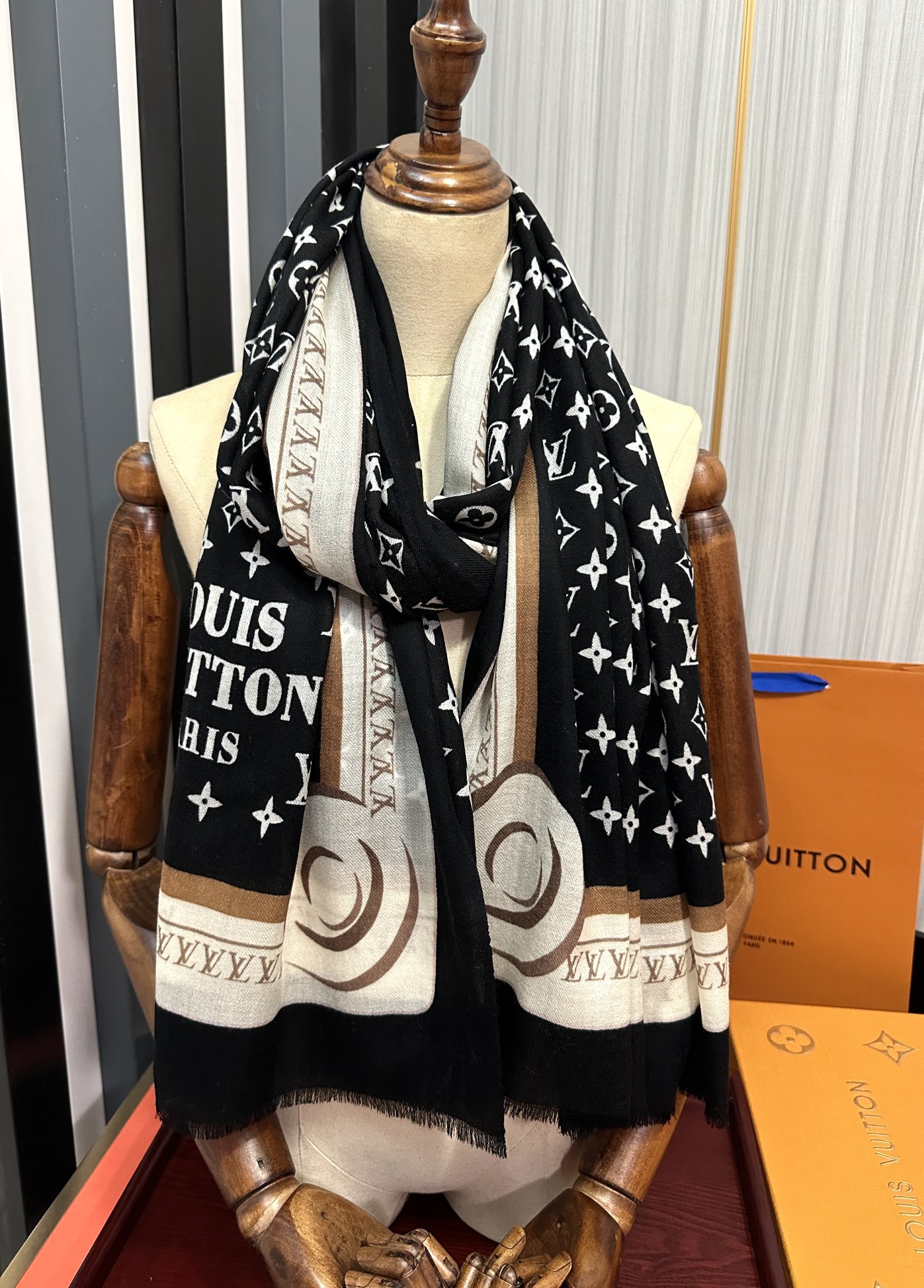 Louis new arrival scarf size: 100*200 cm 014