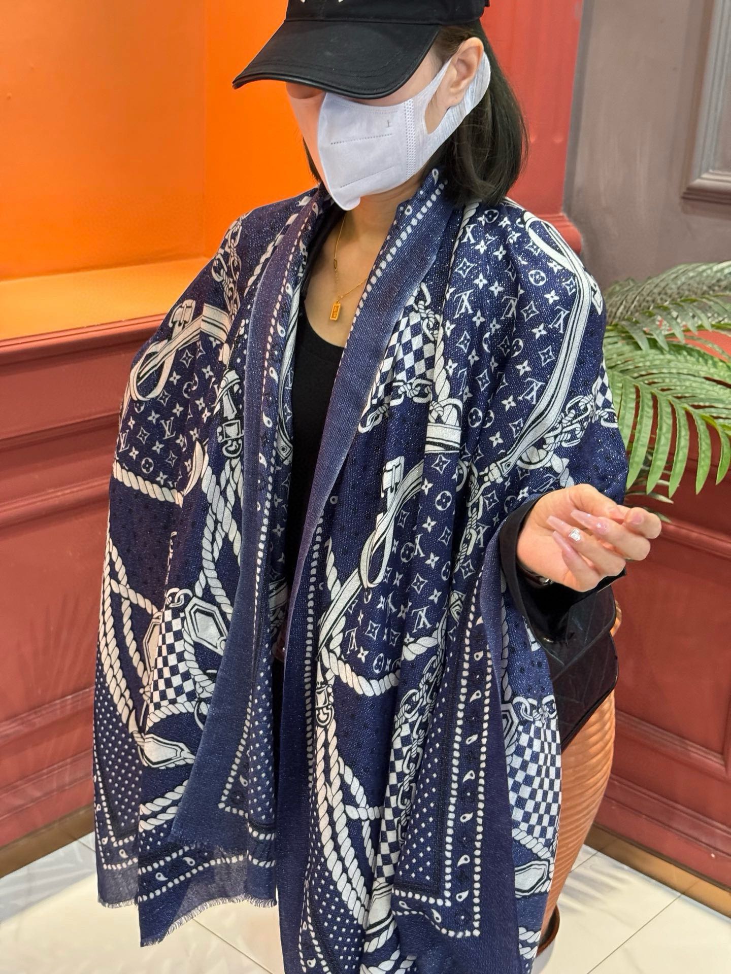 Louis new arrival scarf size: 100*200 cm 002