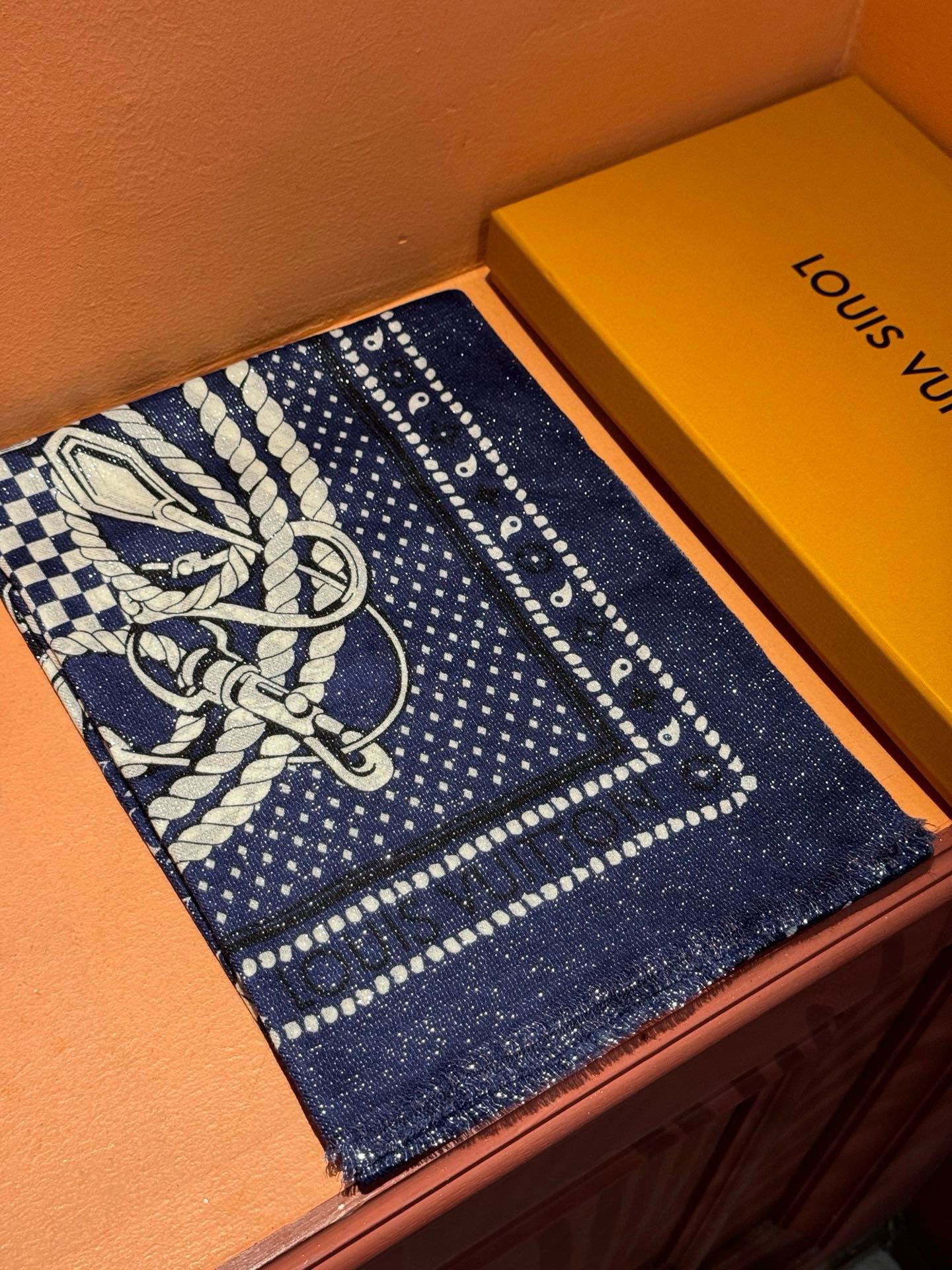 Louis new arrival scarf size: 100*200 cm 002