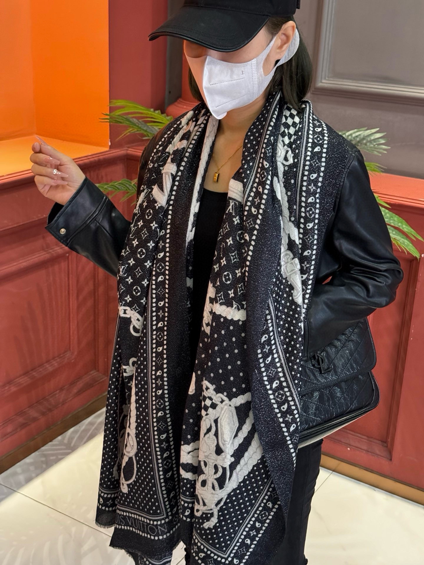 Louis new arrival scarf size: 100*200 cm 002