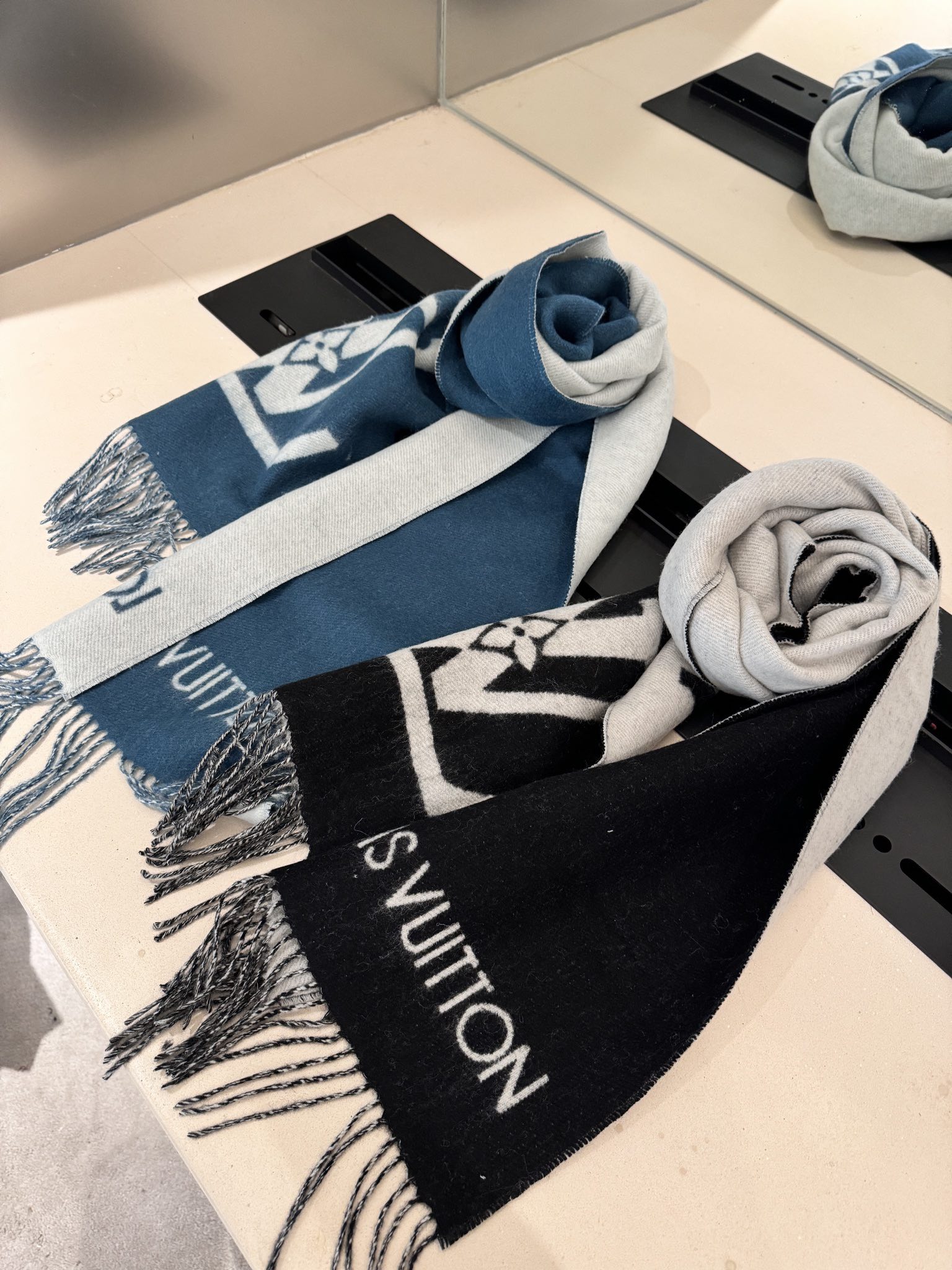 Louis new arrival scarf size: 192*30 cm 003