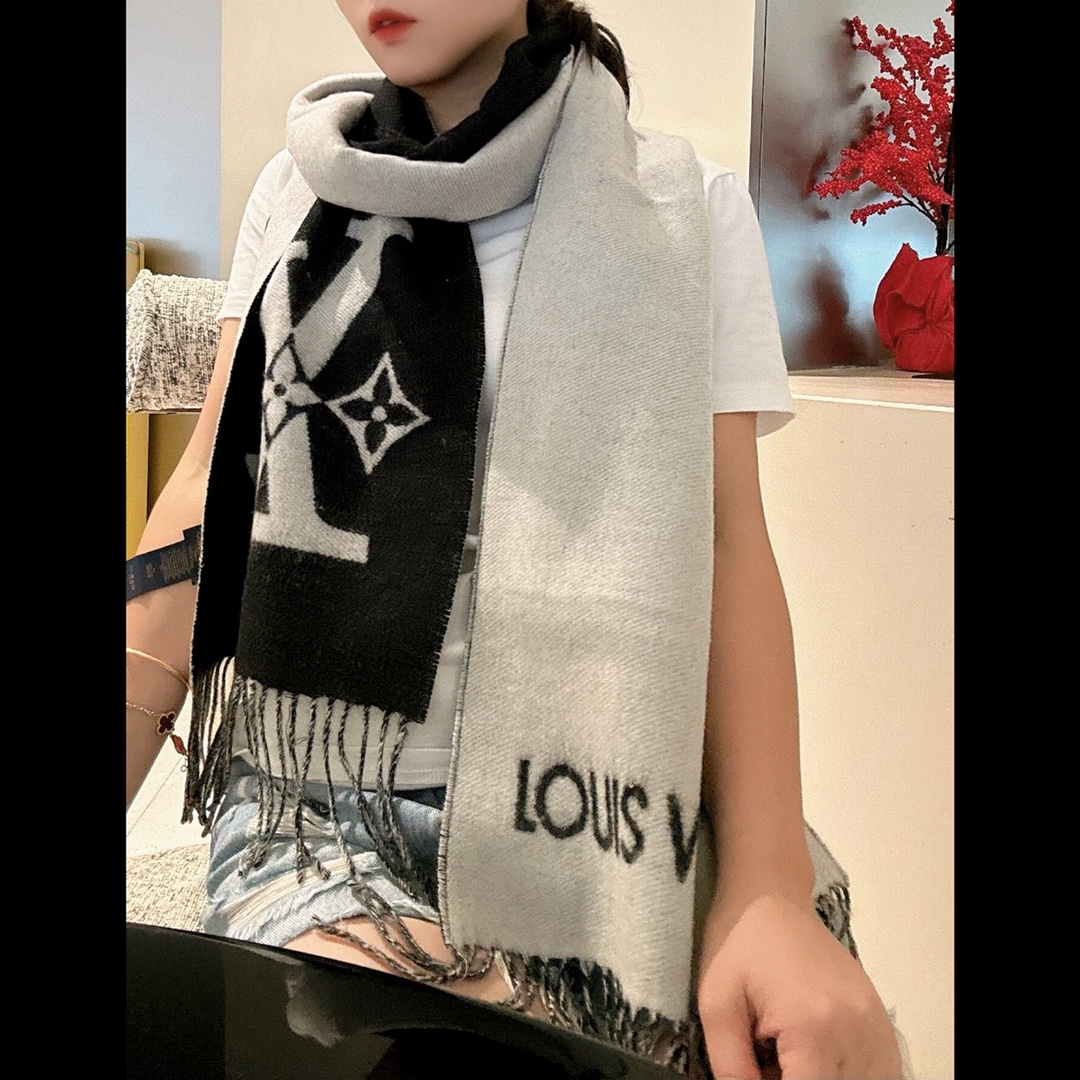 Louis new arrival scarf size: 192*30 cm 003