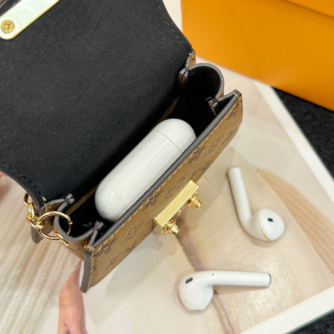 Louis new arrival wallet size: 12*10*3 cm