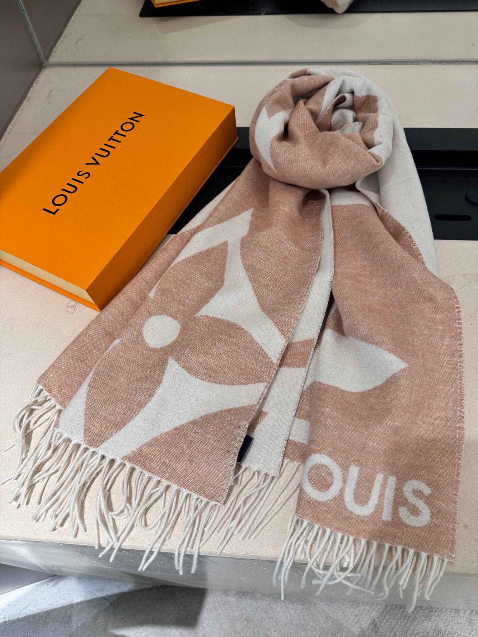 Louis new arrival scarf M77407 0050 200*70 cm