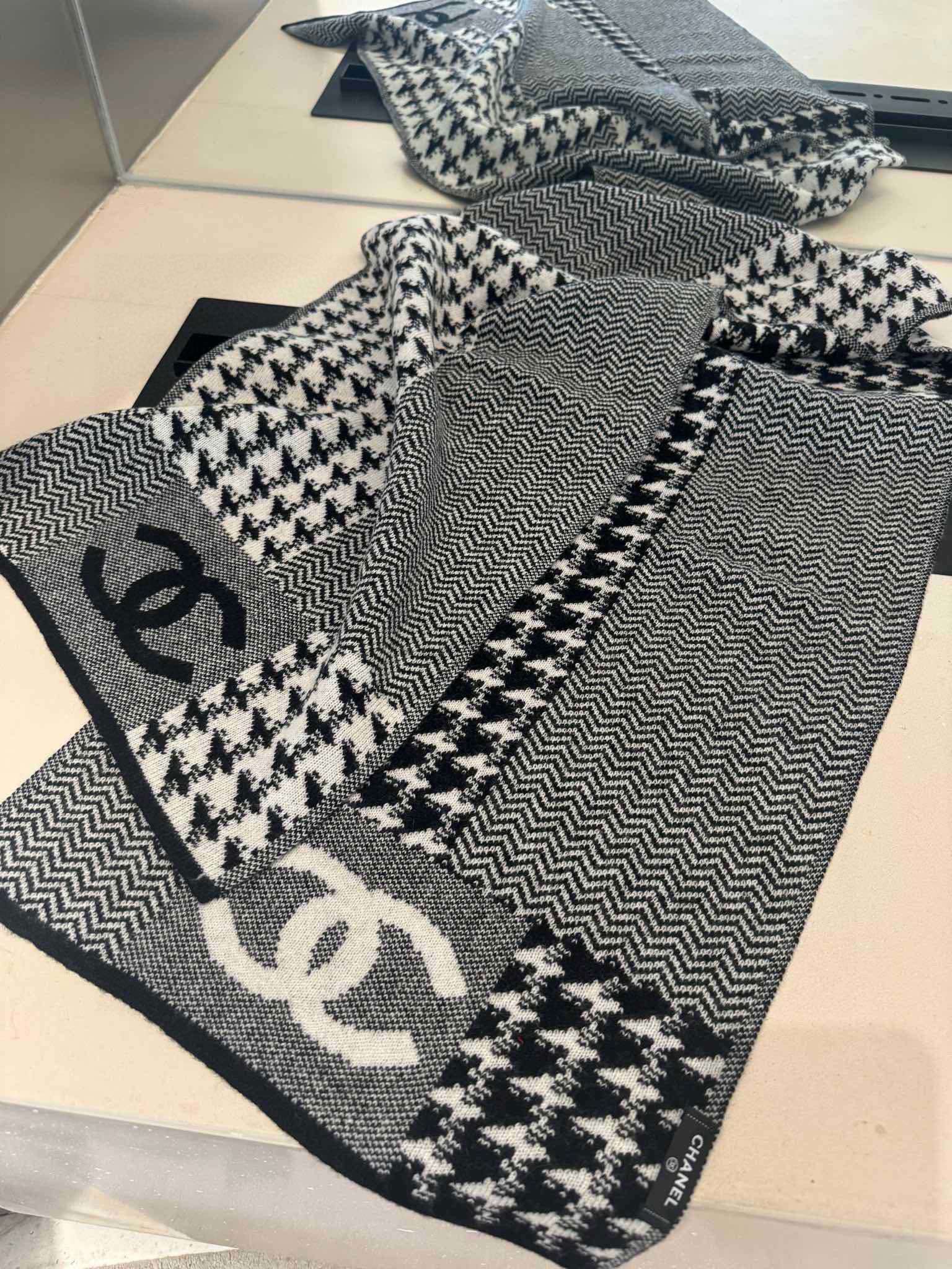 CC Scarf 38*190cm 0044