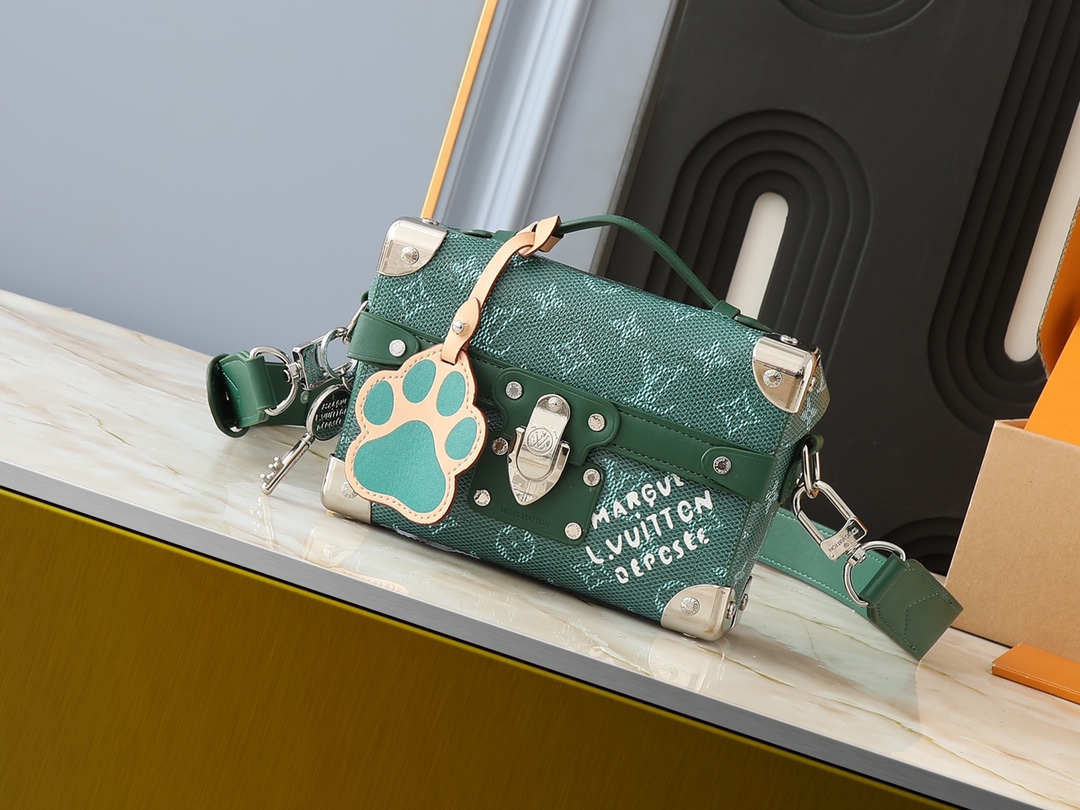 Louis new arrival Soul Trunk bag size: 19*15*7 cm
