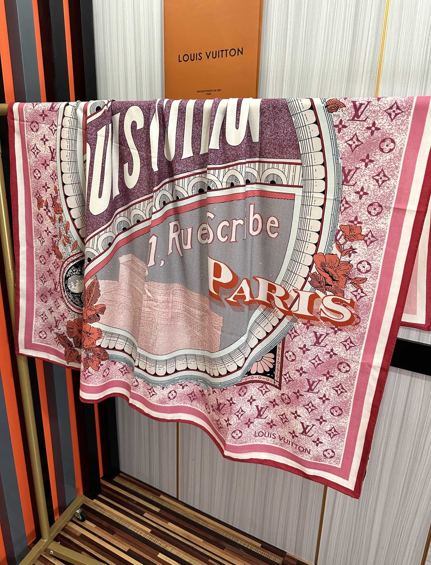 Louis new arrival silk scarf 140*140 cm