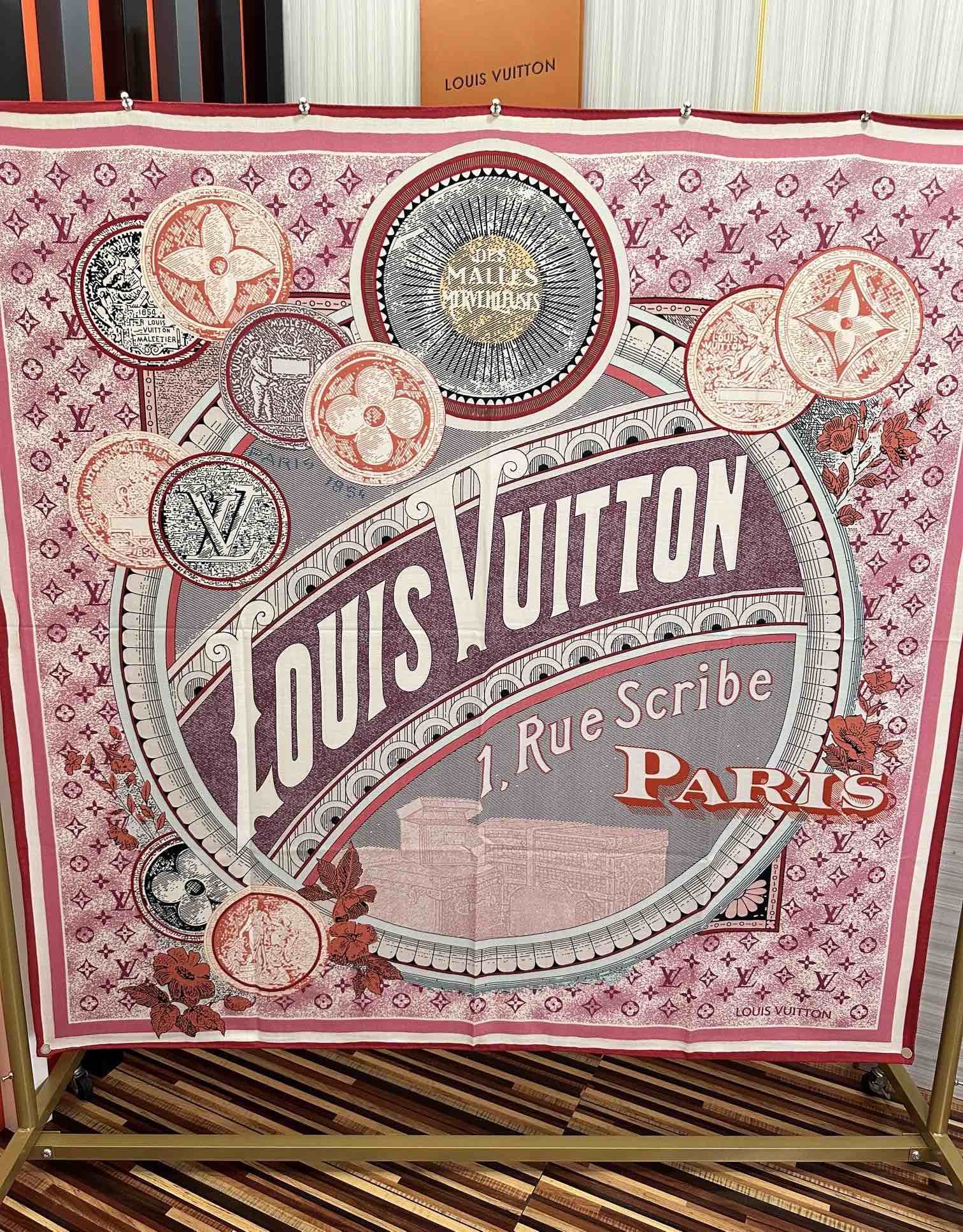 Louis new arrival silk scarf 140*140 cm