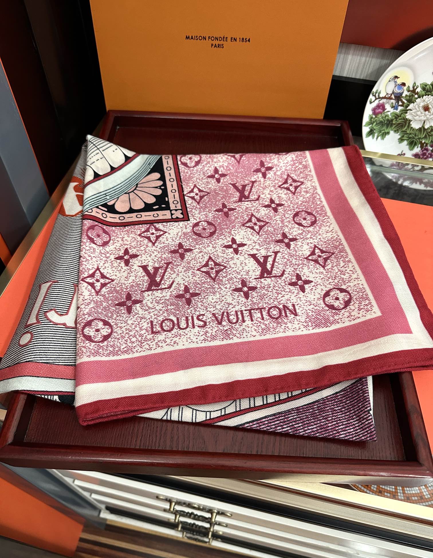 Louis new arrival silk scarf 140*140 cm