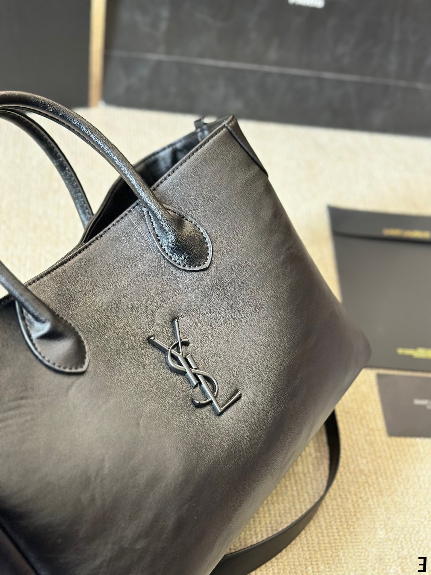 Y new arrival vintage tote bag size: 35*25 cm