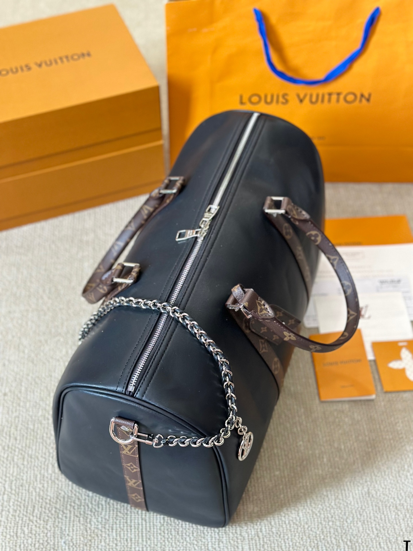 Louis new arrival  VintageMusevie keepall bag size: 45 cm