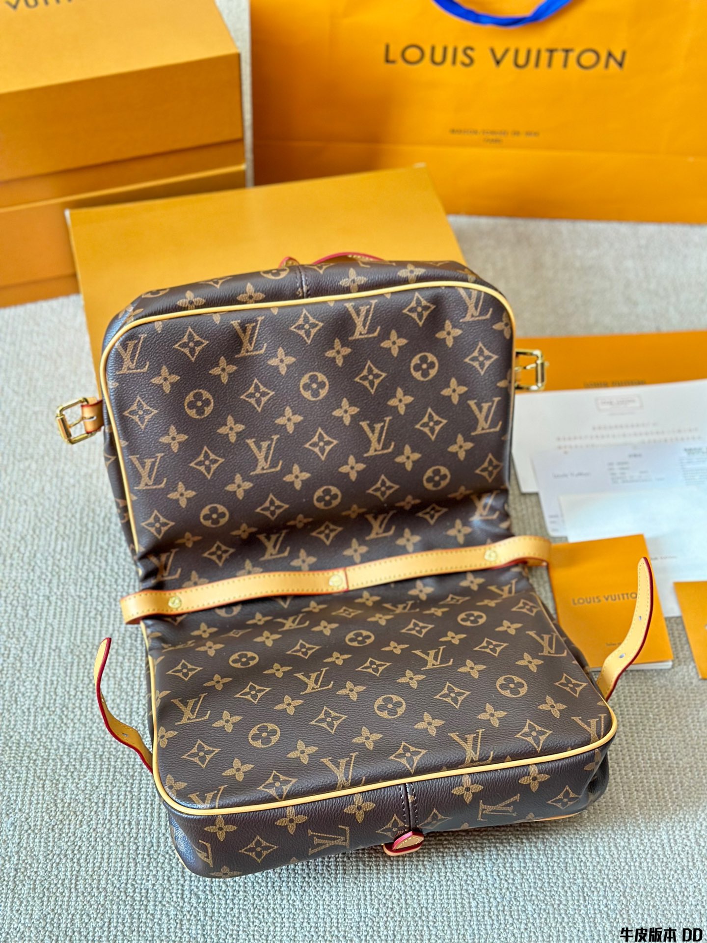 Louis new arrival saumur bb bag size:27 * 22cm