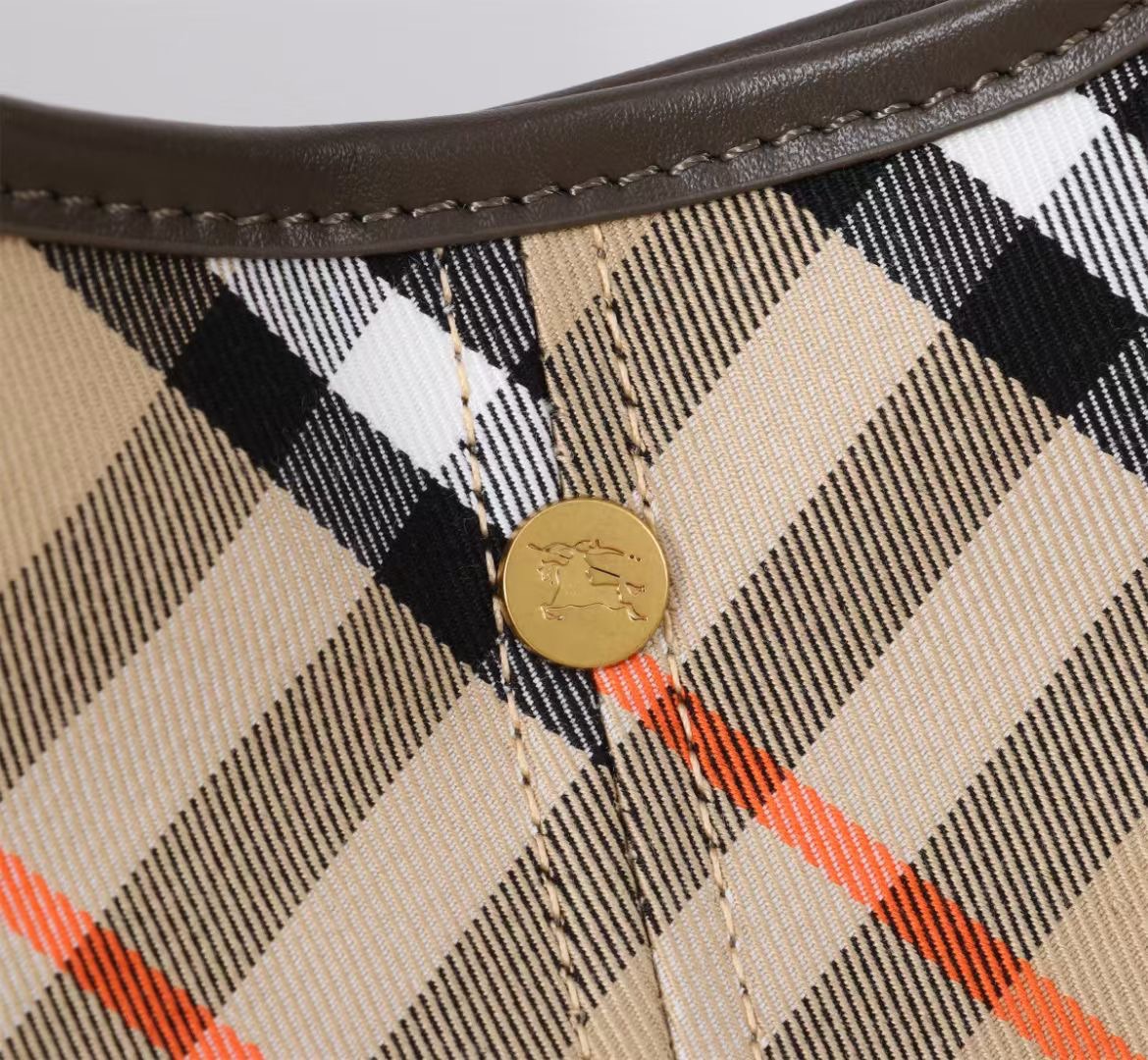 Bb new arrival tote bag size:41* 24 * 26cm