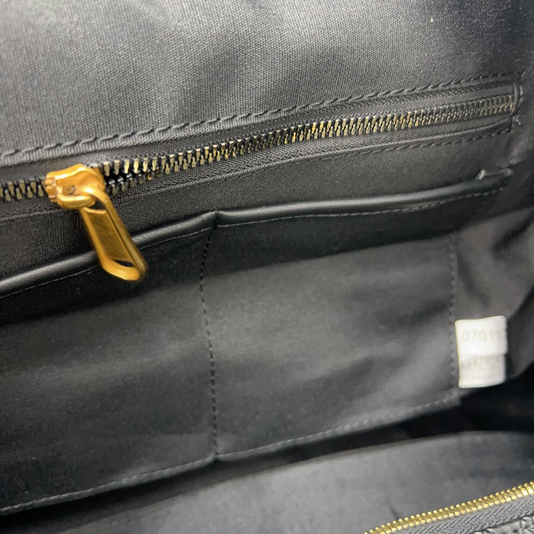 GG new arrival travel bag size: 50*28 cm