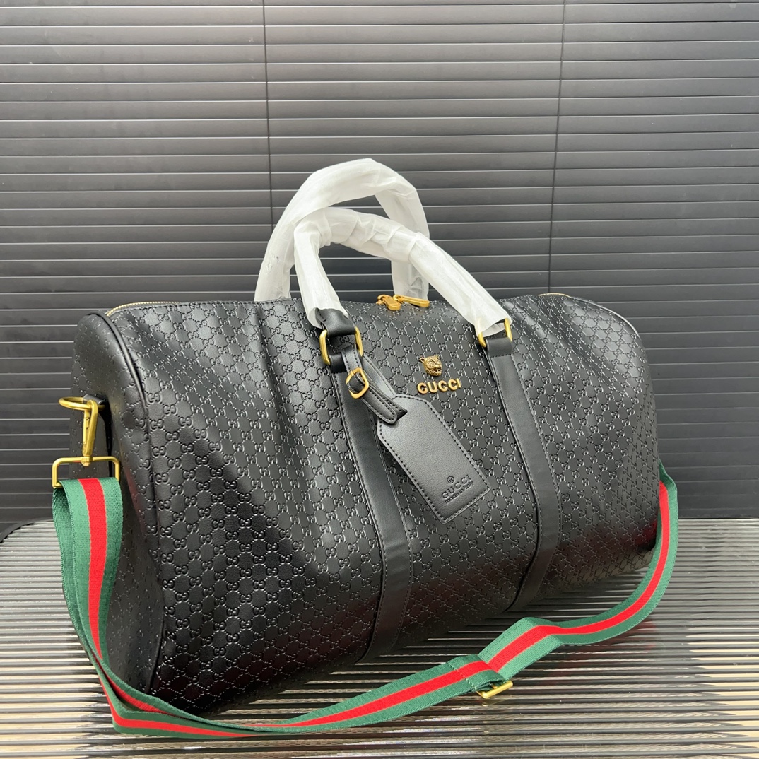 GG new arrival travel bag size: 50*28 cm